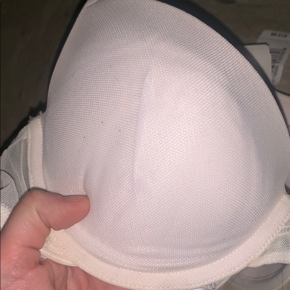 White 36c bra - Picture 5 of 5